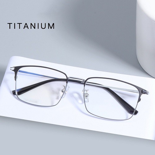 Process of commercialized production of titanium glasse